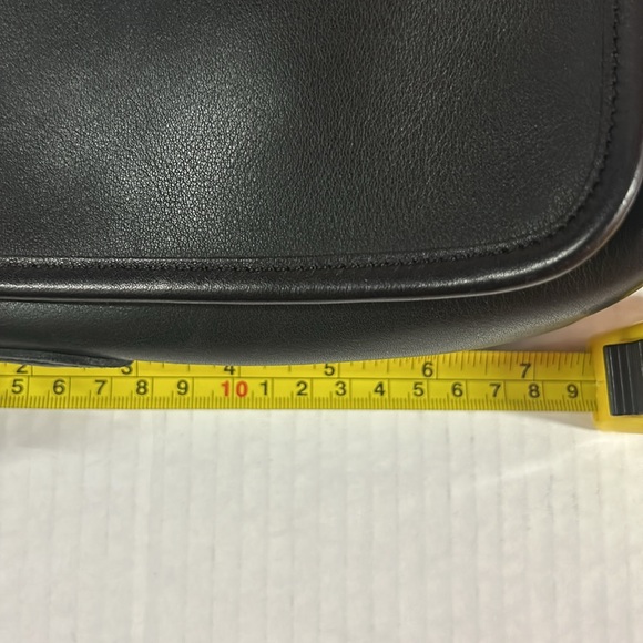 Coach Vintage Adjustable Shoulder Strap Bag - Picture 14 of 16